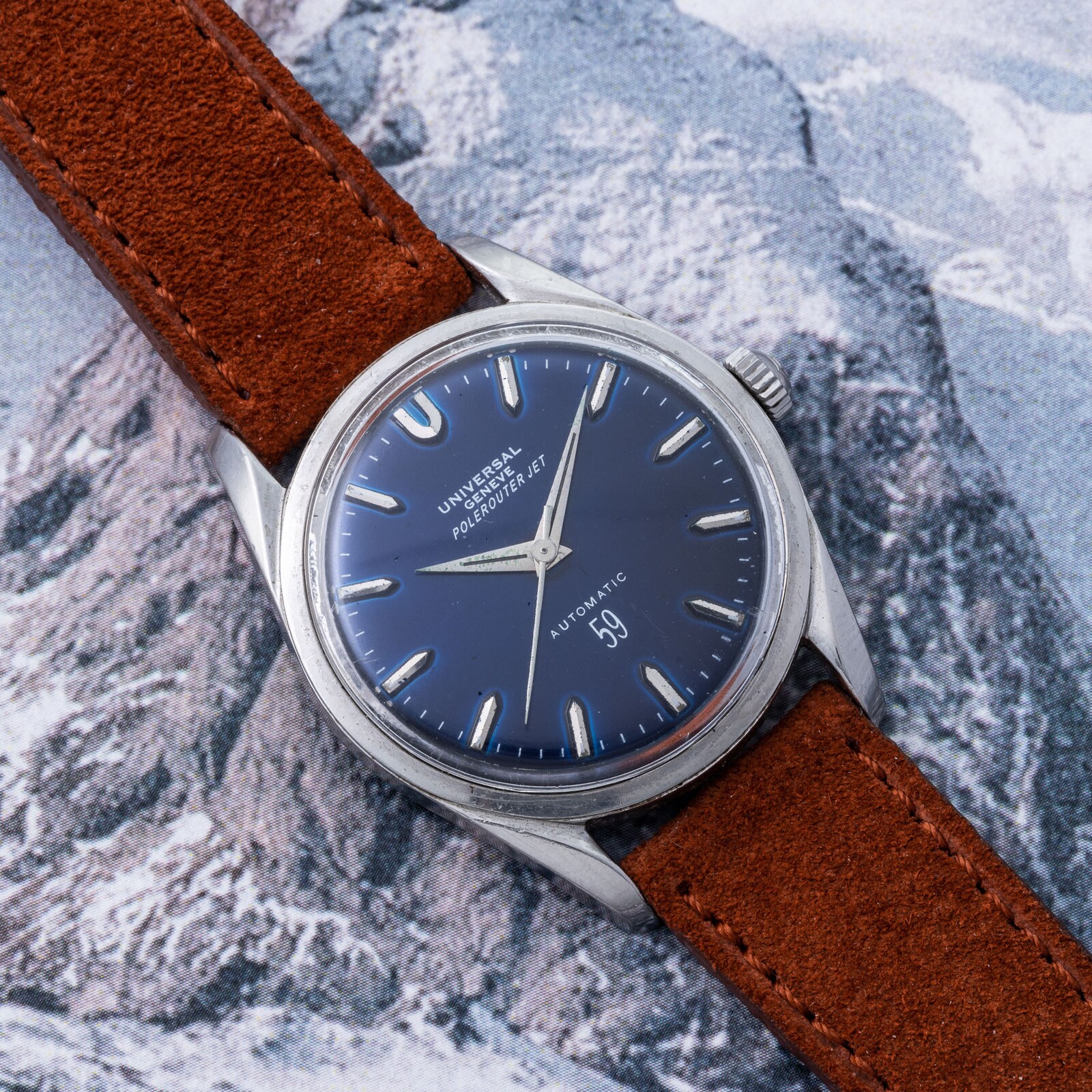 Pre-Owned Universal Geneve by Analog Shift Universal Geneve