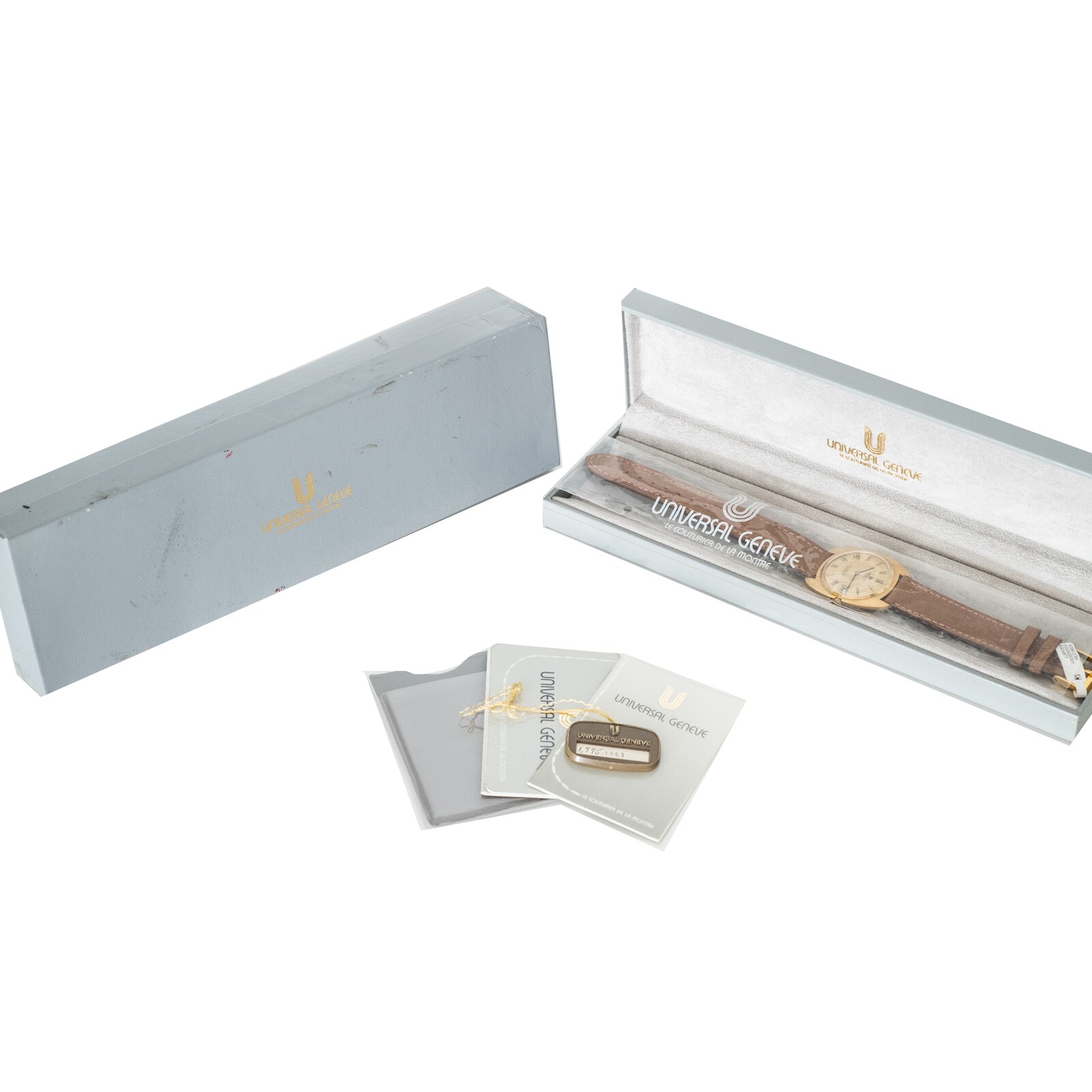 Pre-Owned Universal Geneve Gilt Shadow