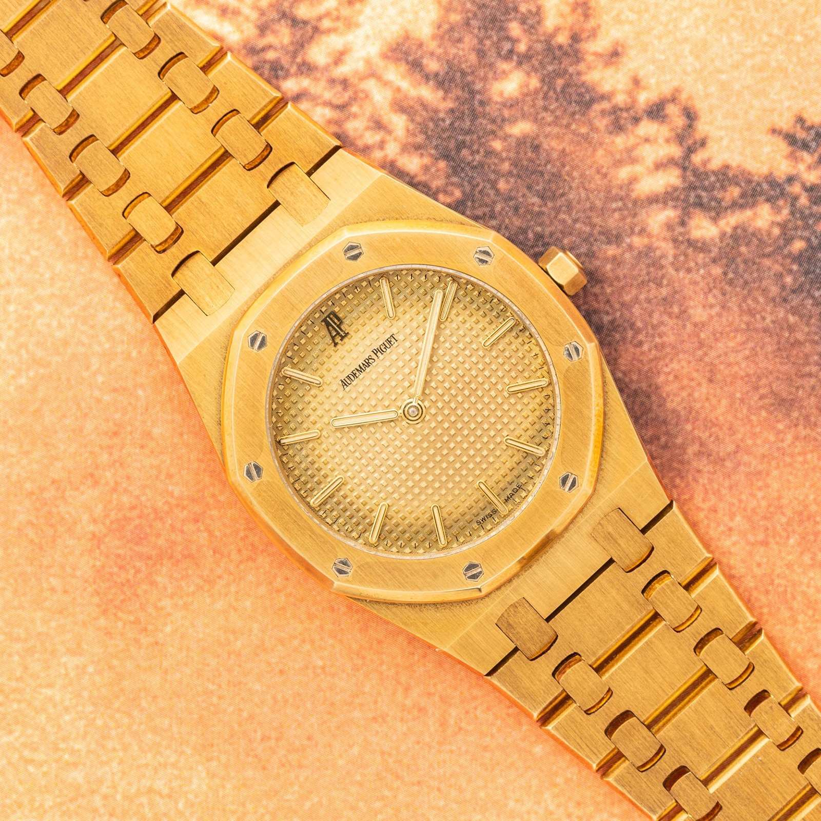 Pre-Owned Audemars Piguet by Analog Shift Royal Oak 18k