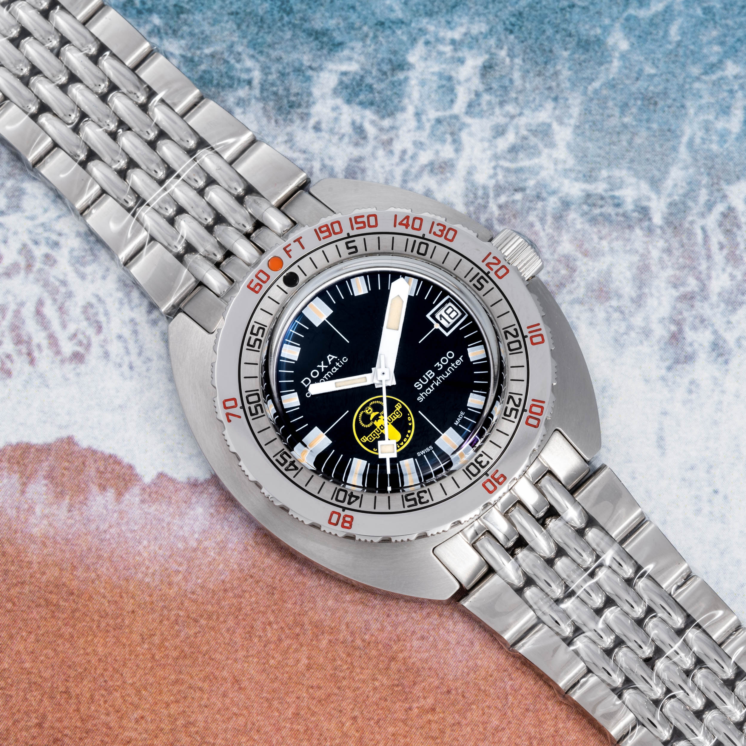 Doxa sub 300 deals sharkhunter black lung