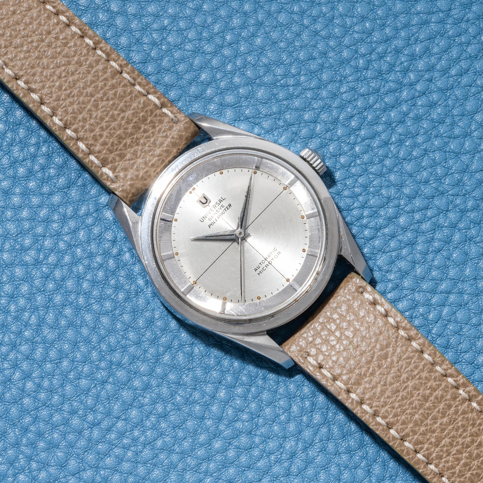 Pre-Owned Universal Geneve by Analog Shift Universal Geneve Polerouter