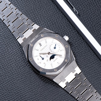 Pre-Owned Audemars Piguet Royal Oak Day-Date Moonphase
