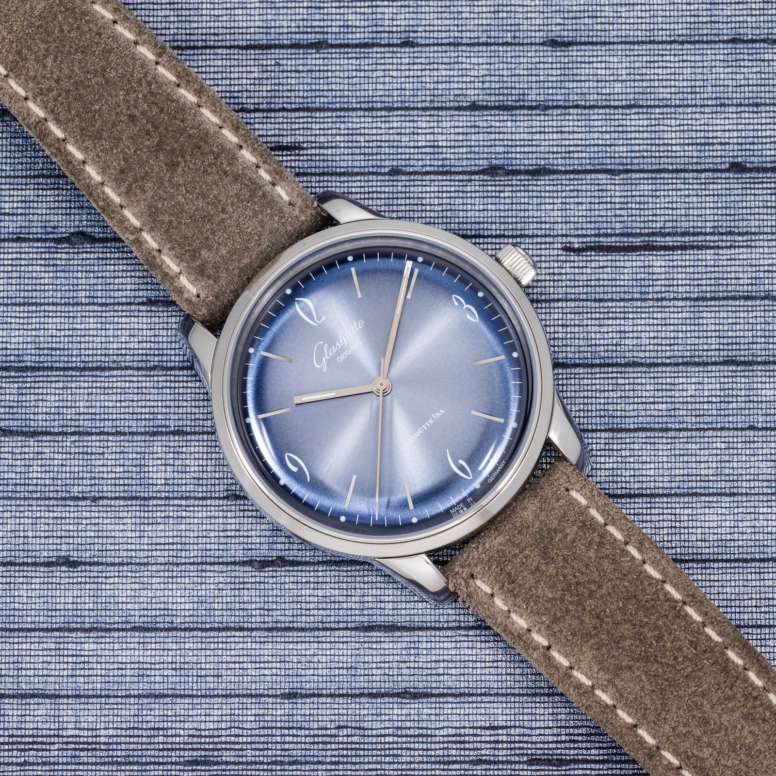 Pre-Owned Glashuttle Original Sixties