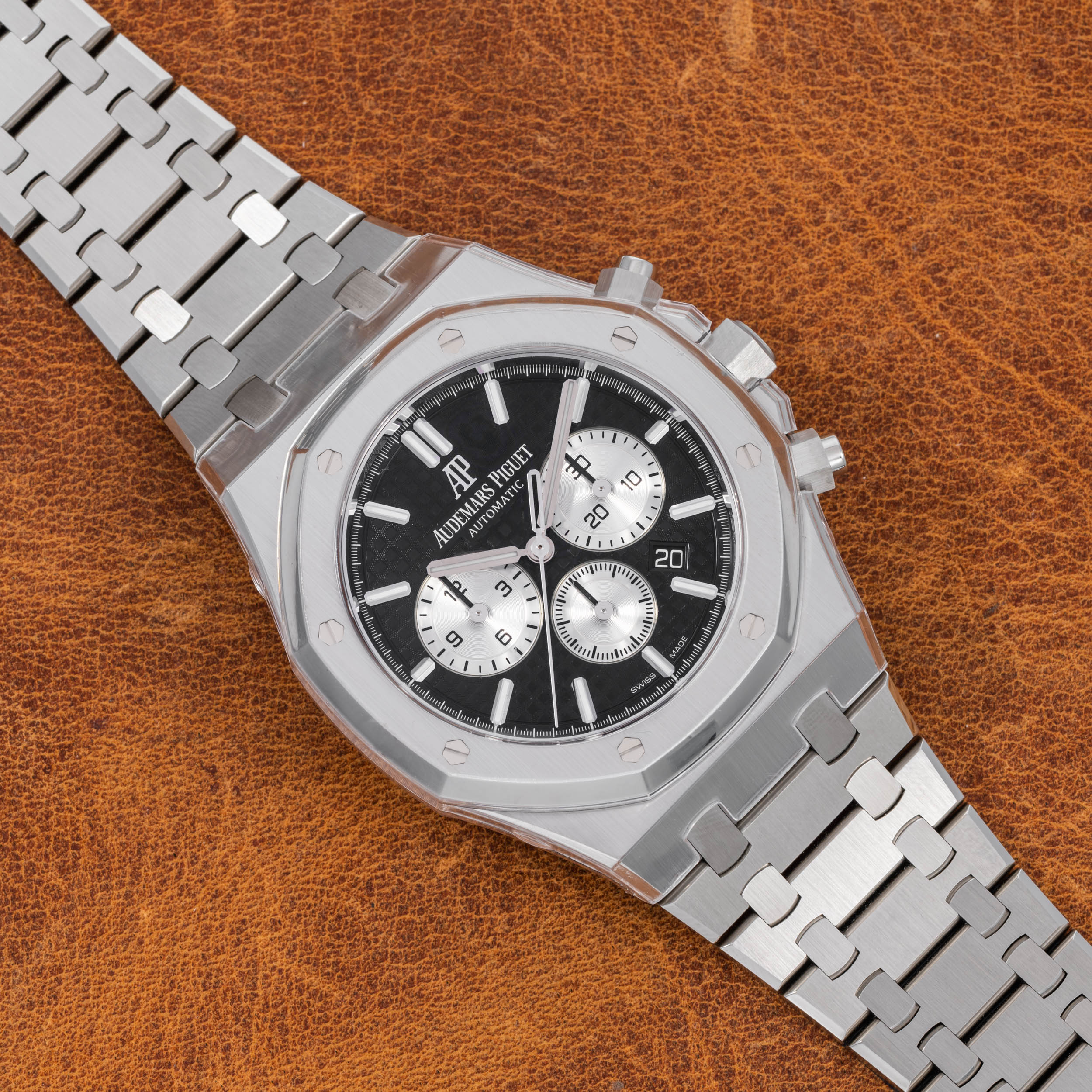 Ap royal oak chronograph white outlet dial