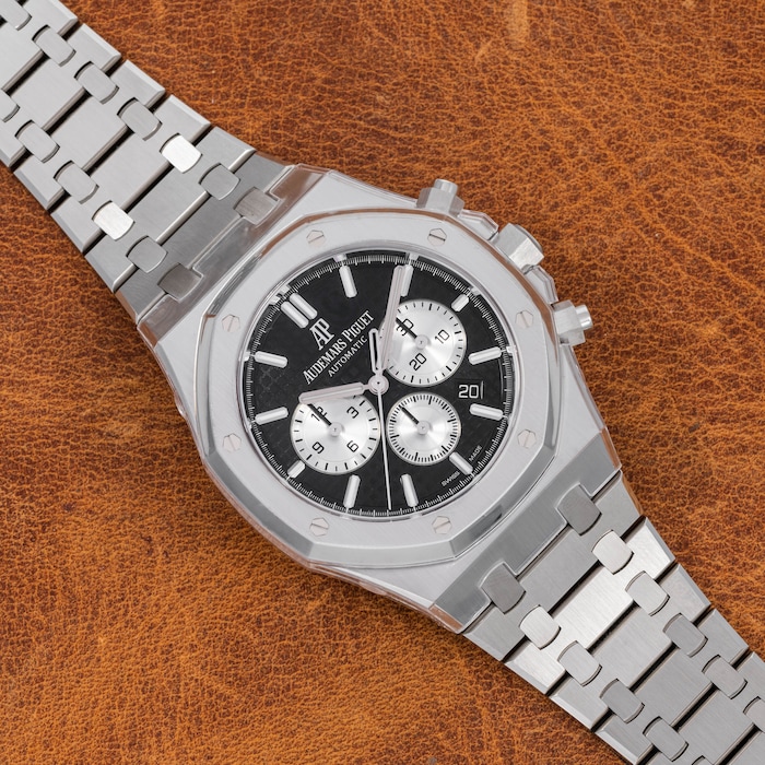 Pre-Owned Audemars Piguet by Analog Shift Pre-Owned Audemars Piguet Royal Oak Chronograph