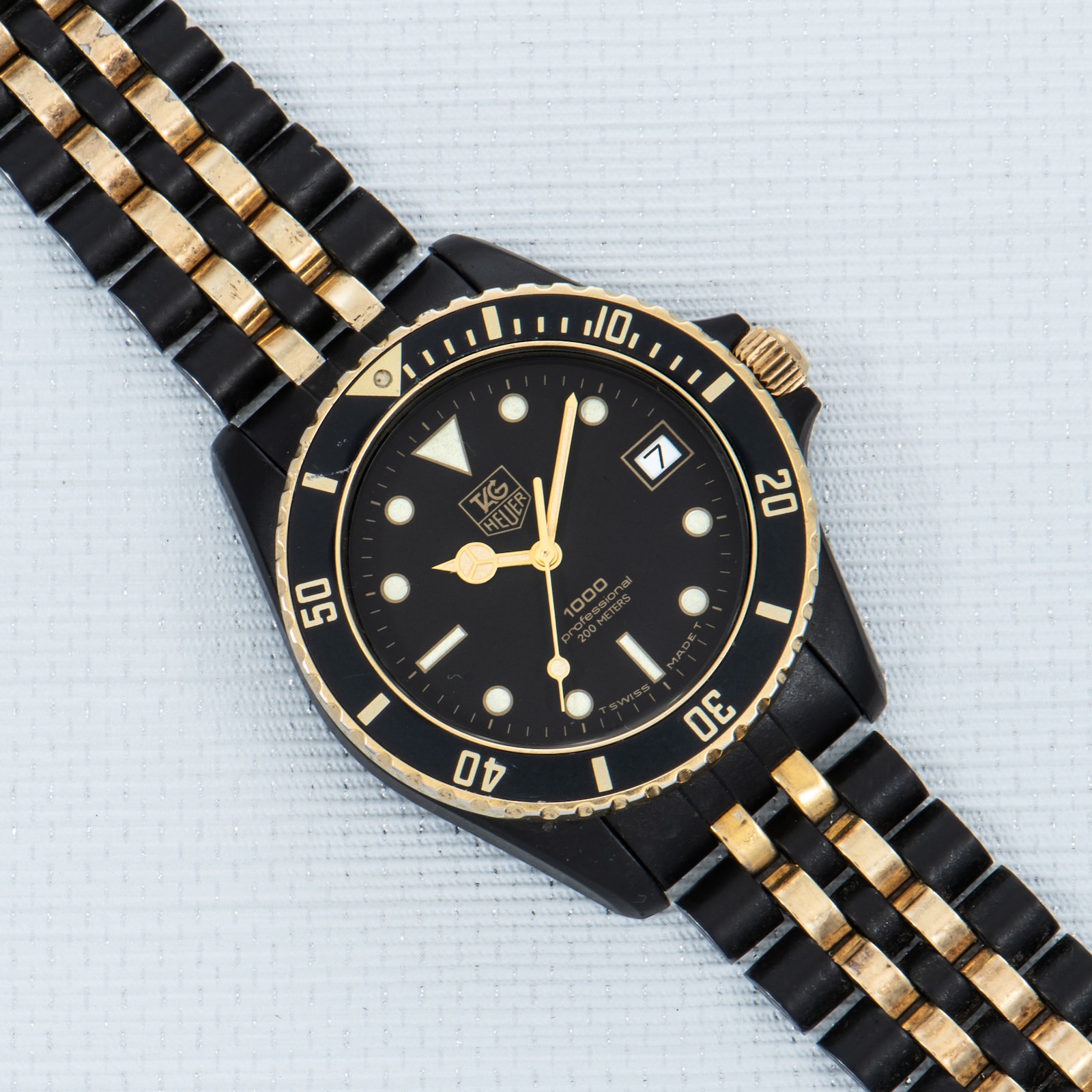 Pre-Owned Tag Heuer Professtional 1000 Diver 'Black Coral'