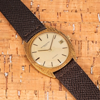 Pre-Owned Vacheron Constantin Cushion Case Dress Watch Pre-Owned Vacheron Constantin Cushion Case Dress Watch