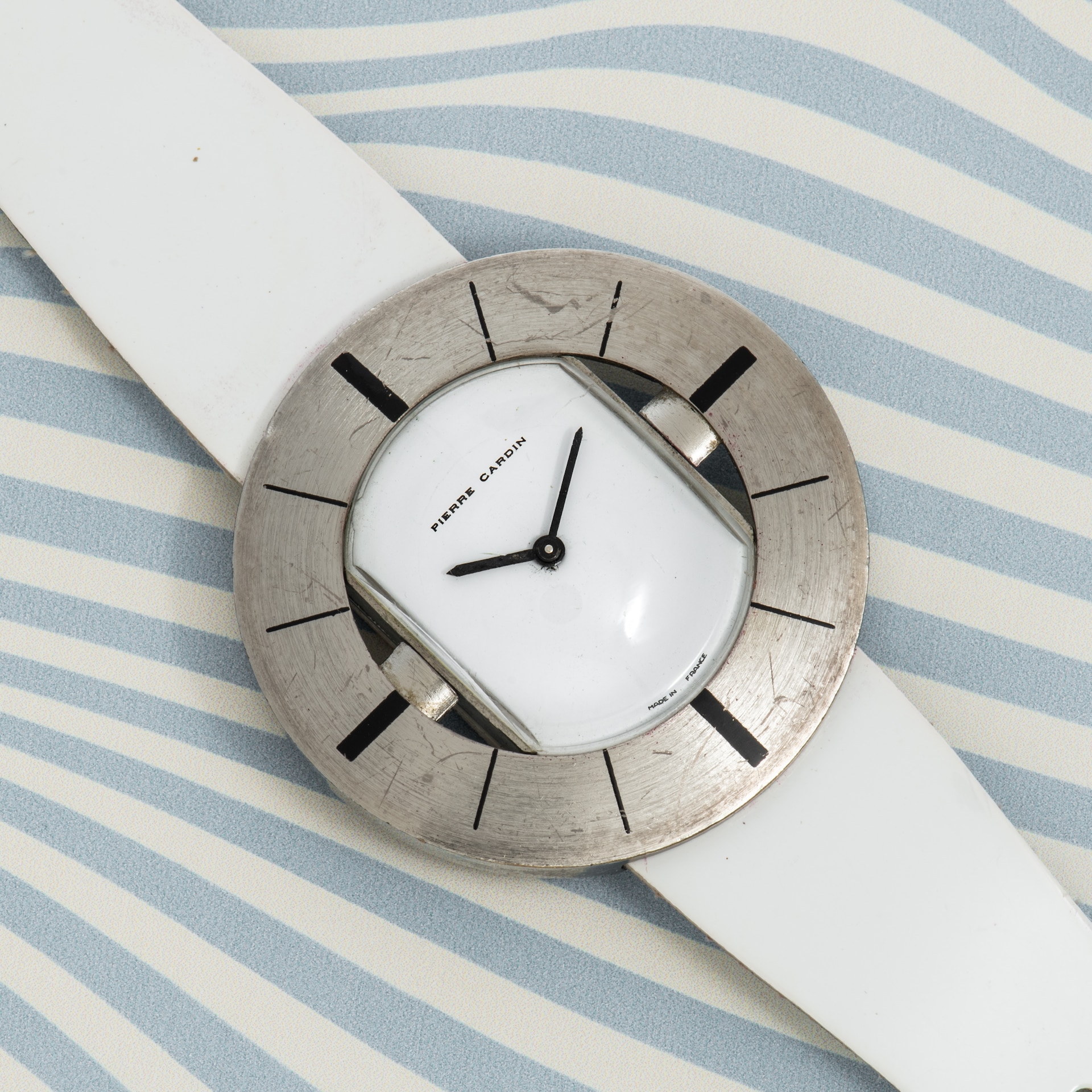 Pre-Owned Pierre Cardin Espace