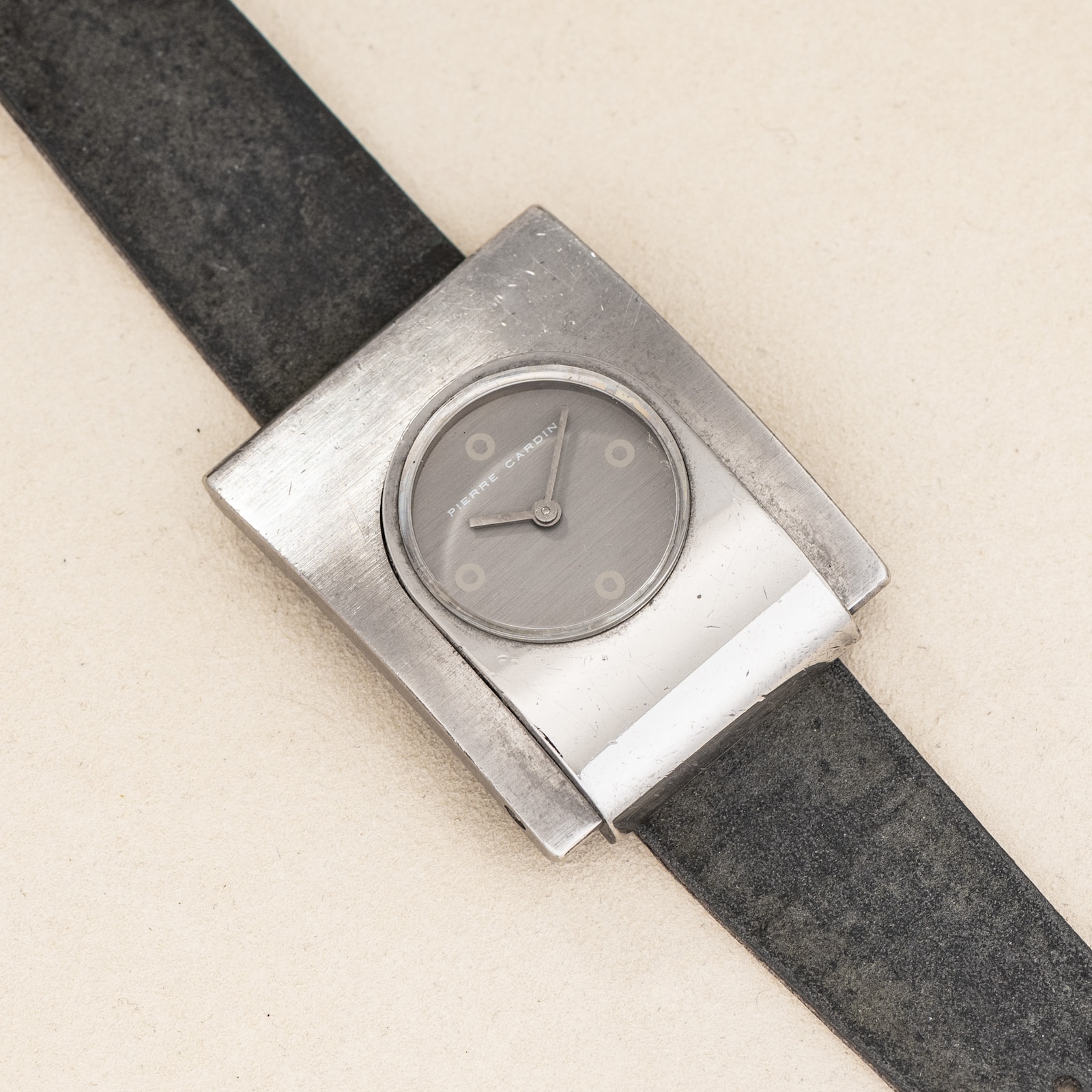 Pre-Owned Pierre Cardin Espace