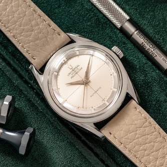 Pre-Owned Universal Geneve Universal Geneve Polerouter