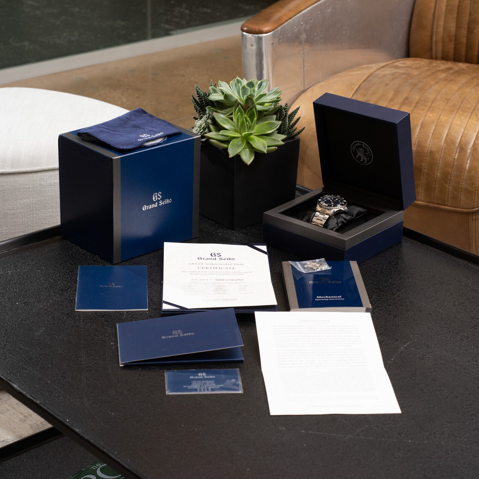 Pre-Owned Grand Seiko Hi-Beat 200m Divers