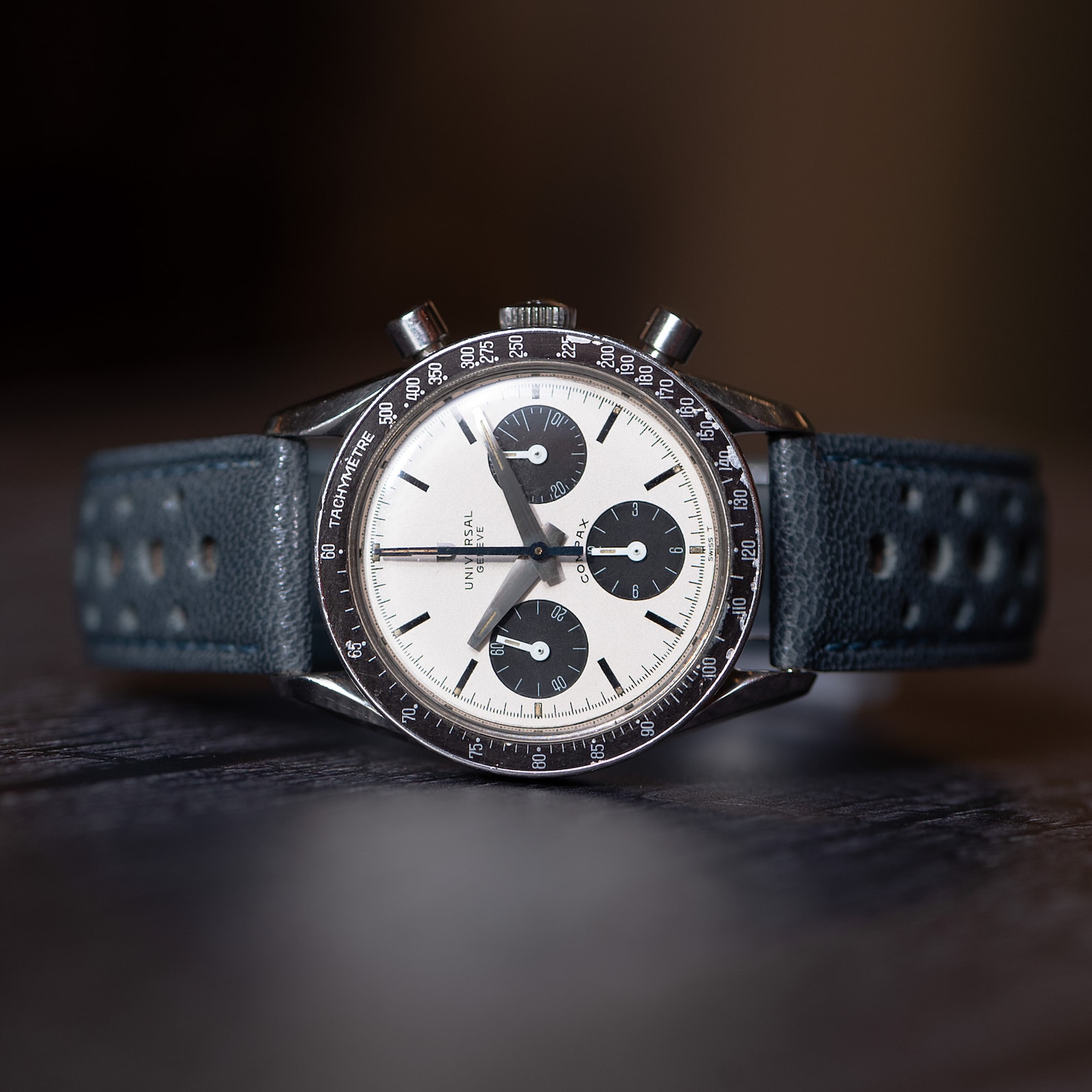 Pre-Owned Universal Geneve Universal Geneve Compax 'Nina Rindt'