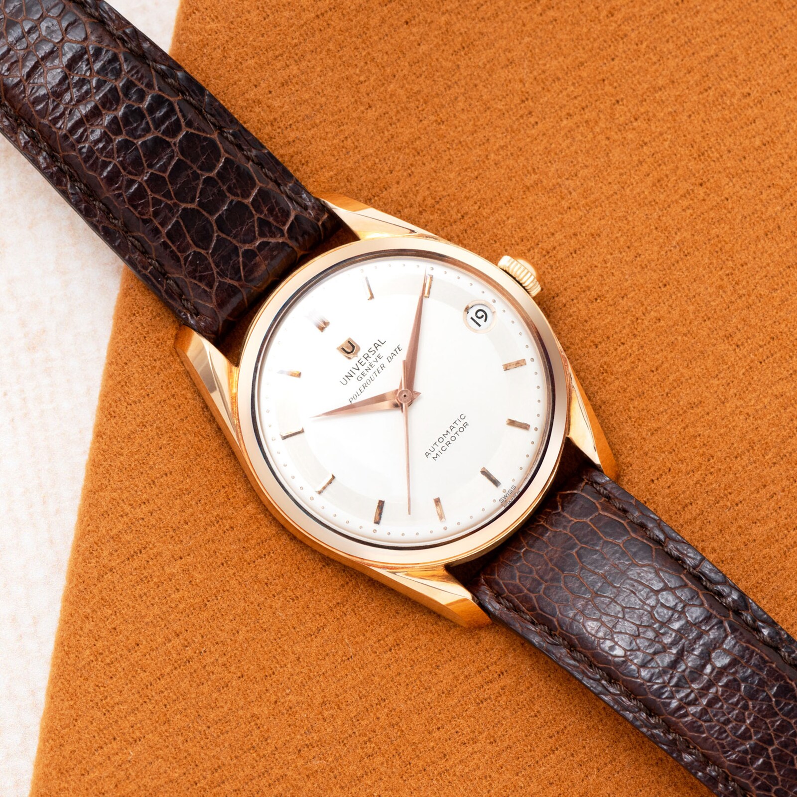 Pre-Owned Universal Geneve Universal Geneve Polerouter Date 'French Import'