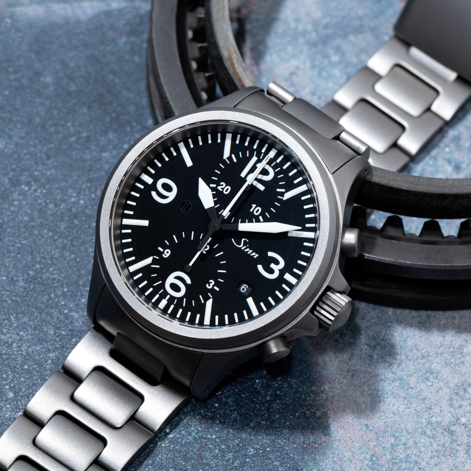 Pre-Owned Sinn Sinn 756 Chronograph