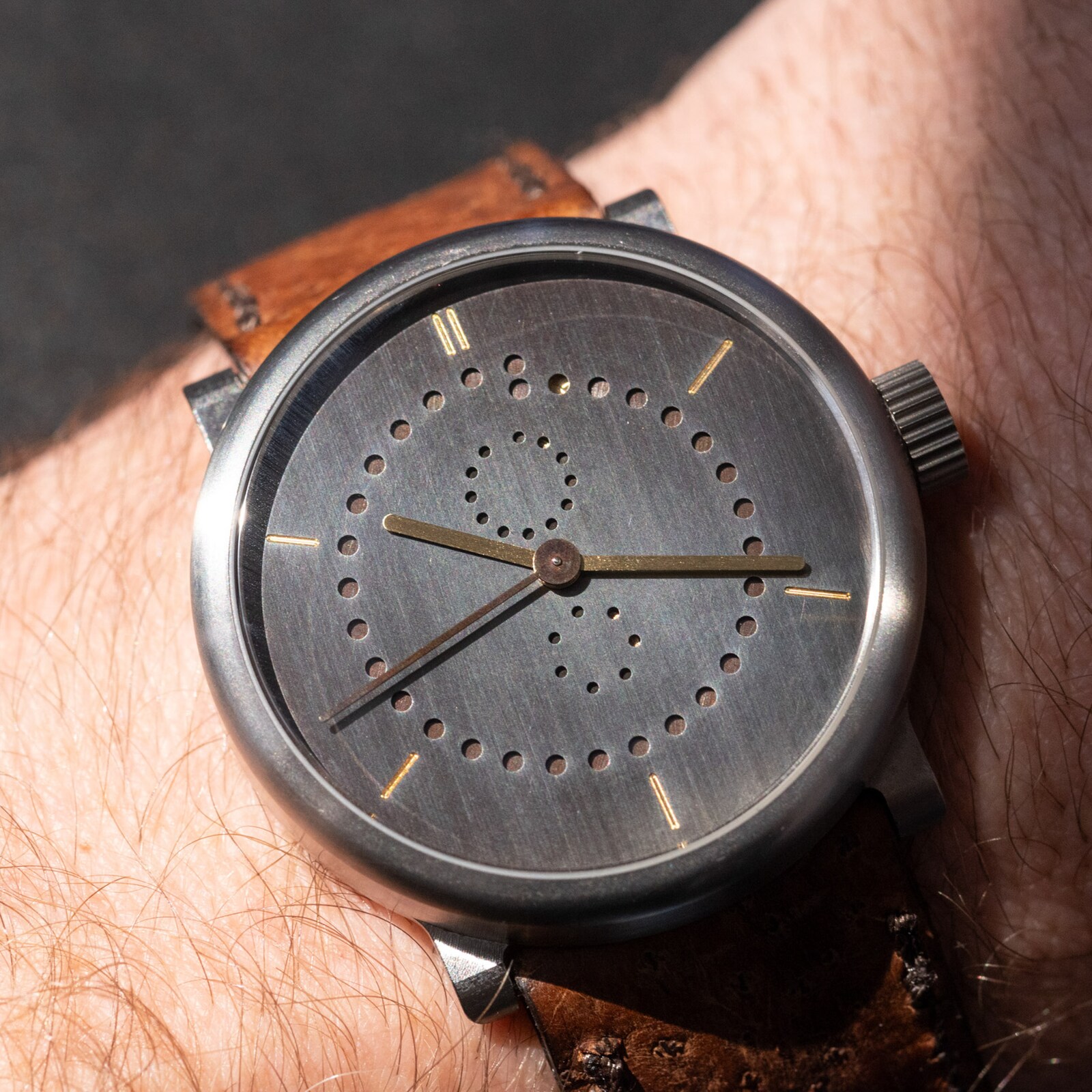 Pre-Owned ochs und junior ochs und junior anno-annual calendar