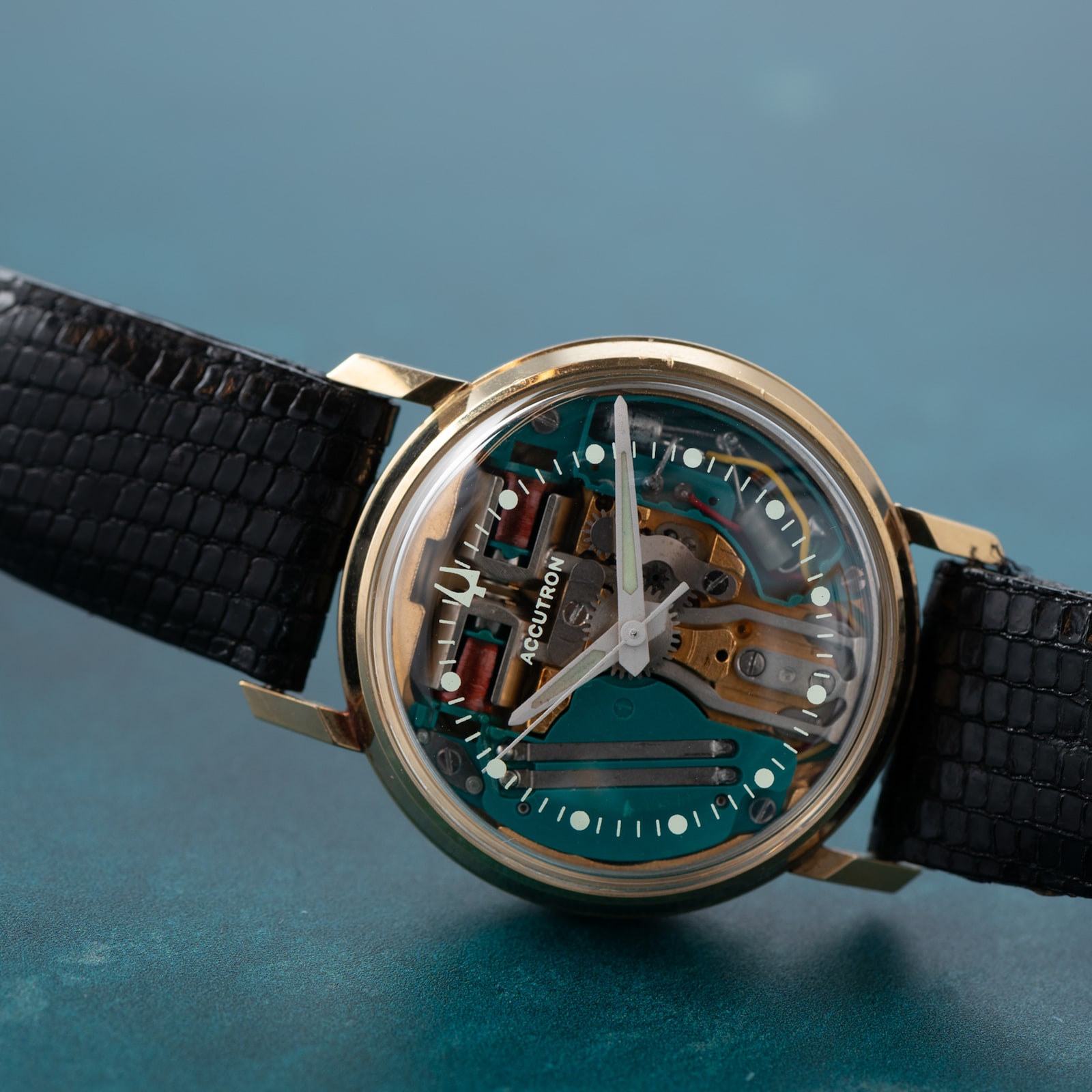 Pre-Owned Bulova Bulova Accutron Spaceview 14k Yellow Gold
