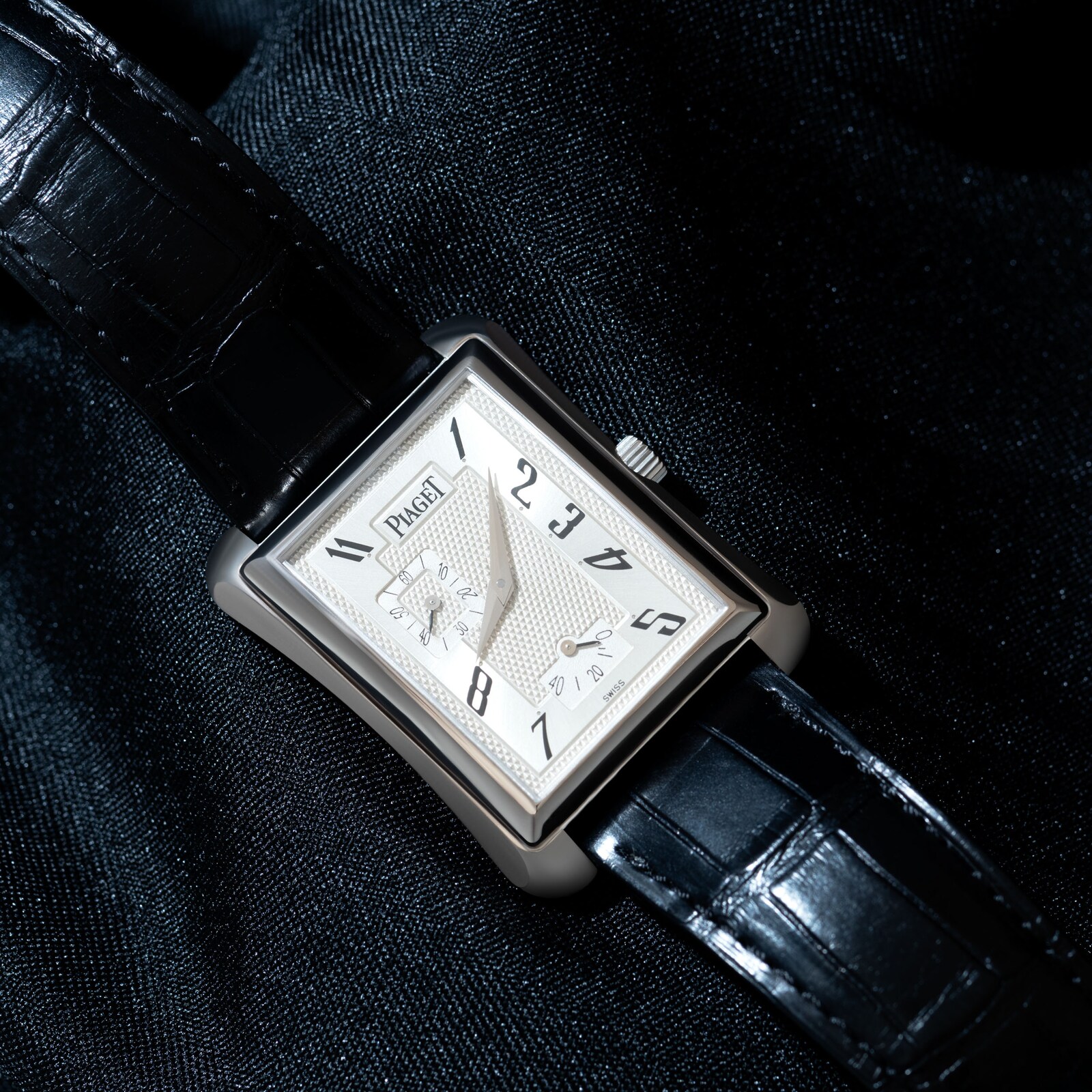 Pre-Owned Piaget Black Tie Emperador Coussin Automatique