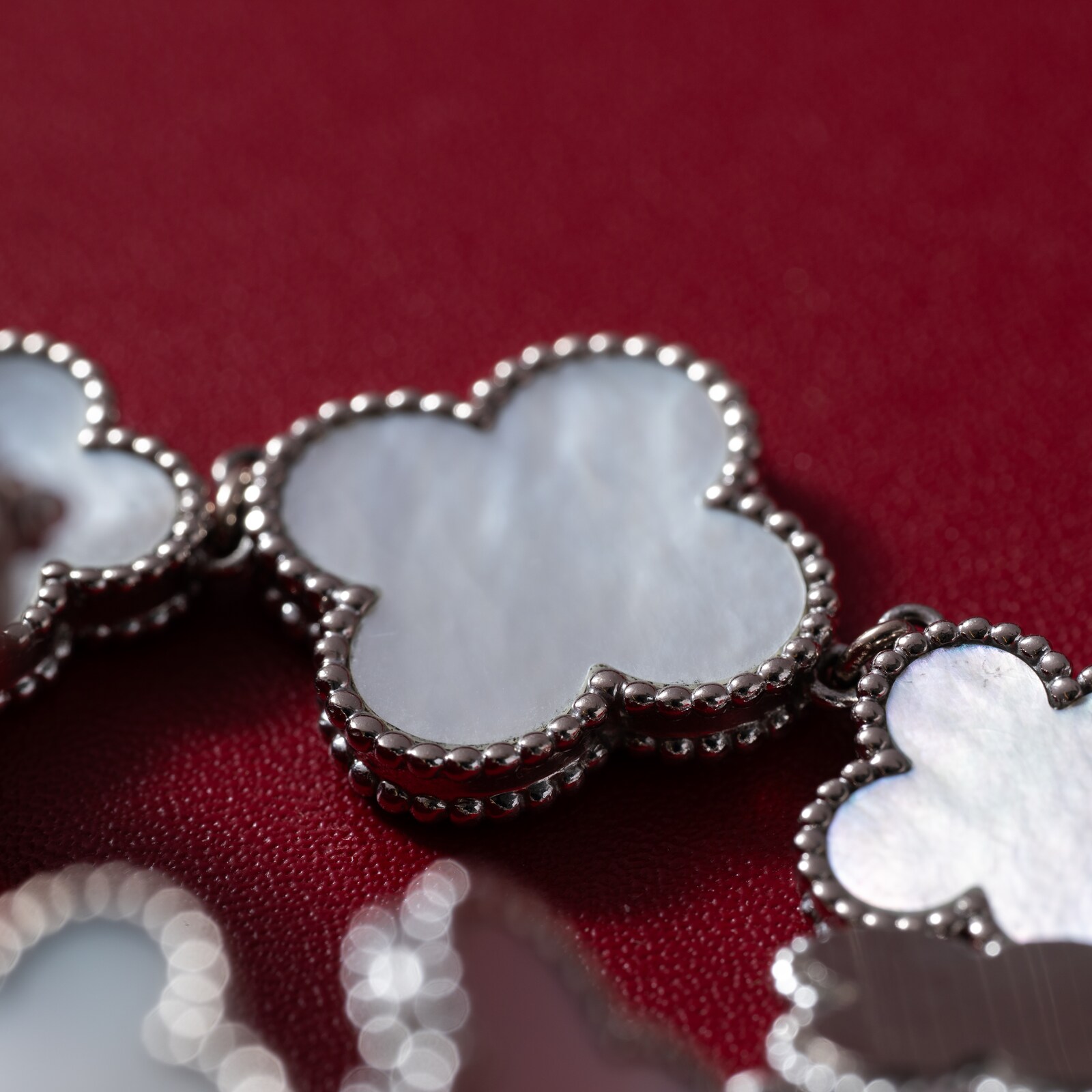 Pre-Owned Van Cleef & Arpels Alhambra 'Mother of Pearl' Charm