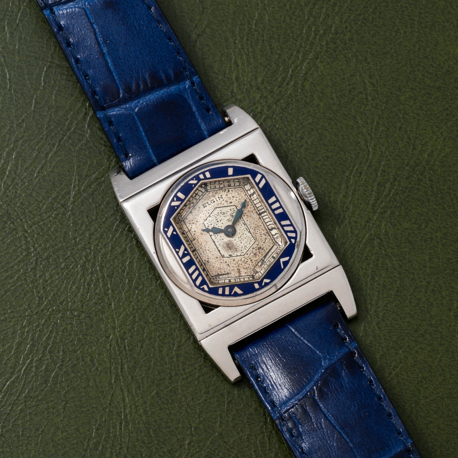 Pre-Owned Elgin Presentation 'Hinged Lugs'