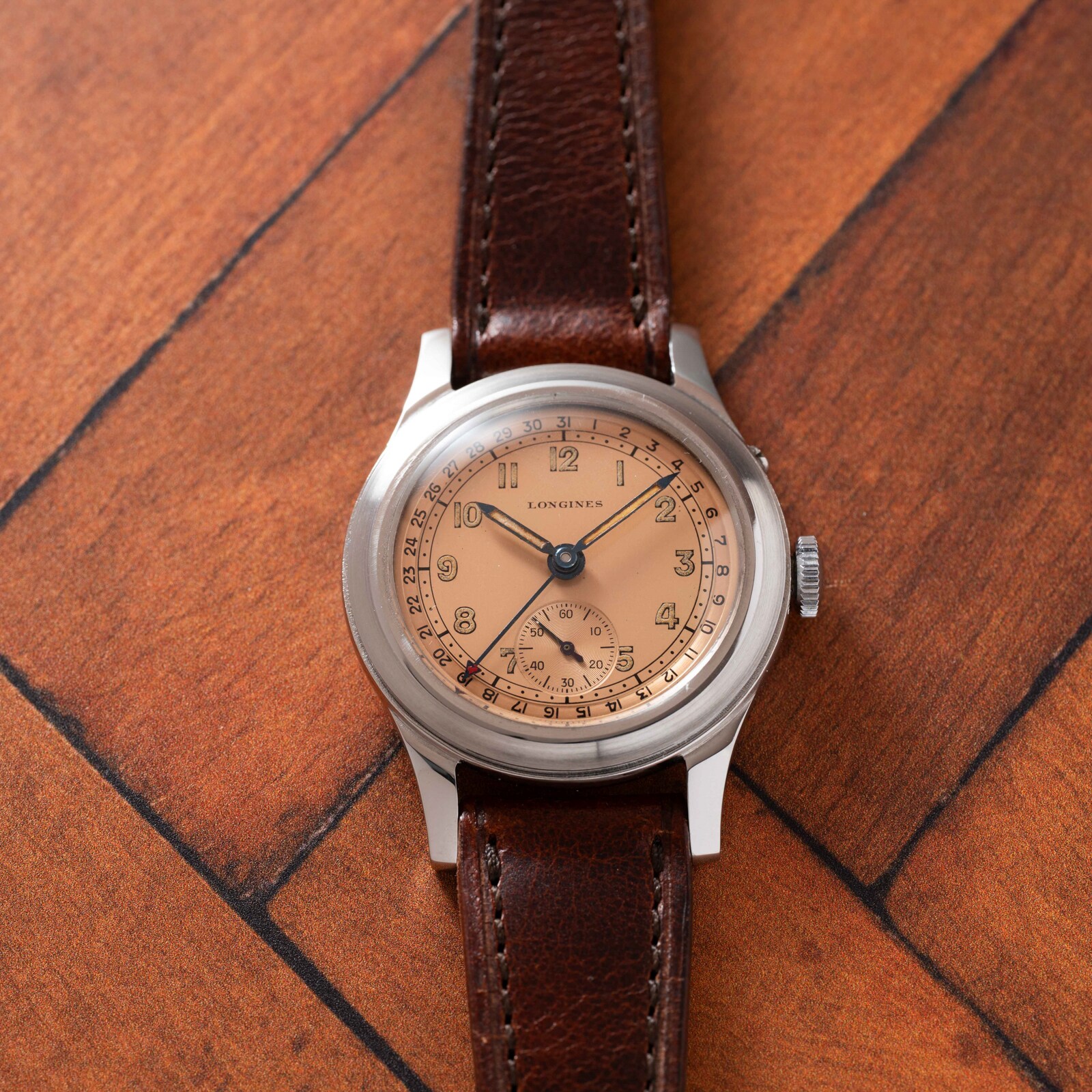 Pre-Owned Longines Salmon' Pointer Date