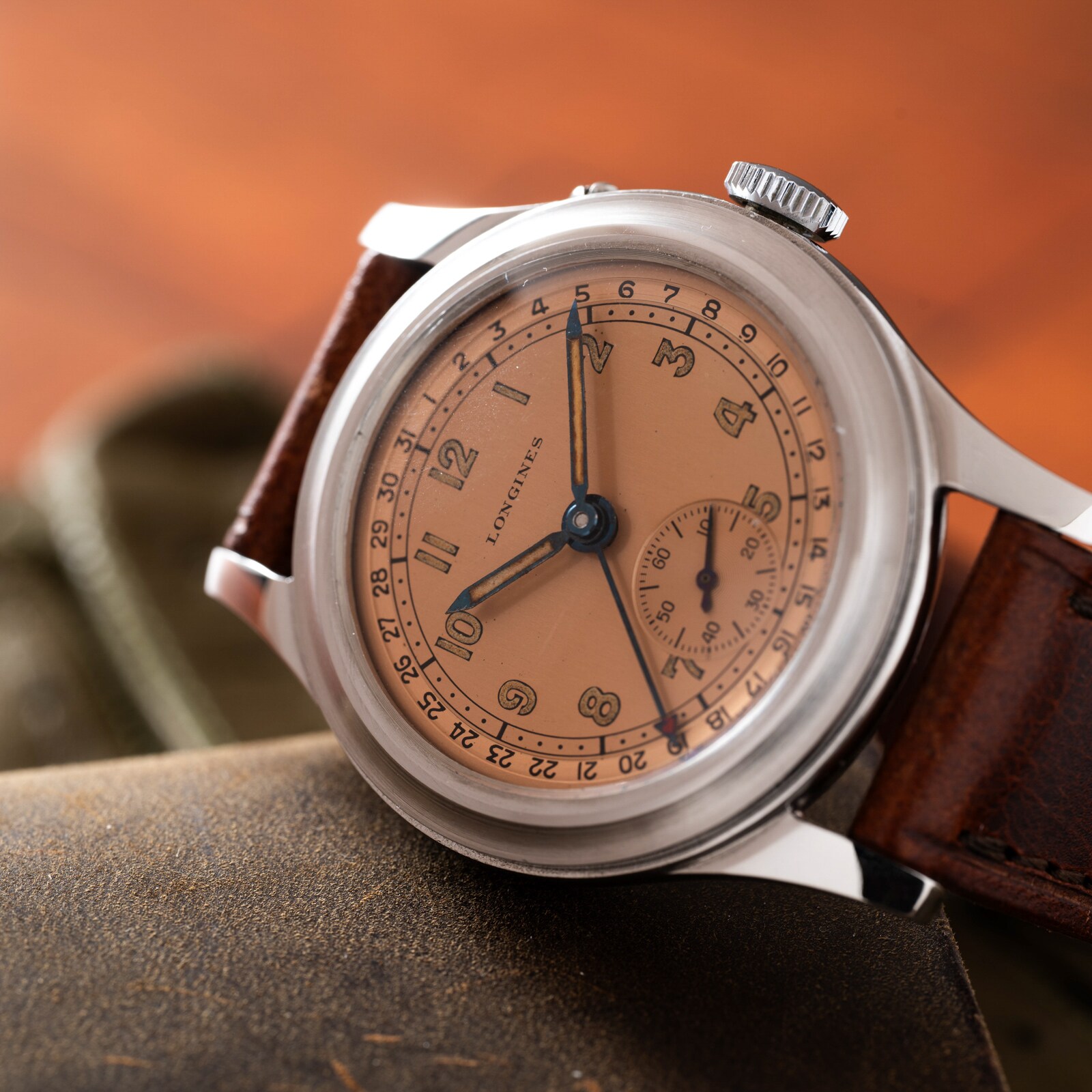 Pre-Owned Longines Salmon' Pointer Date