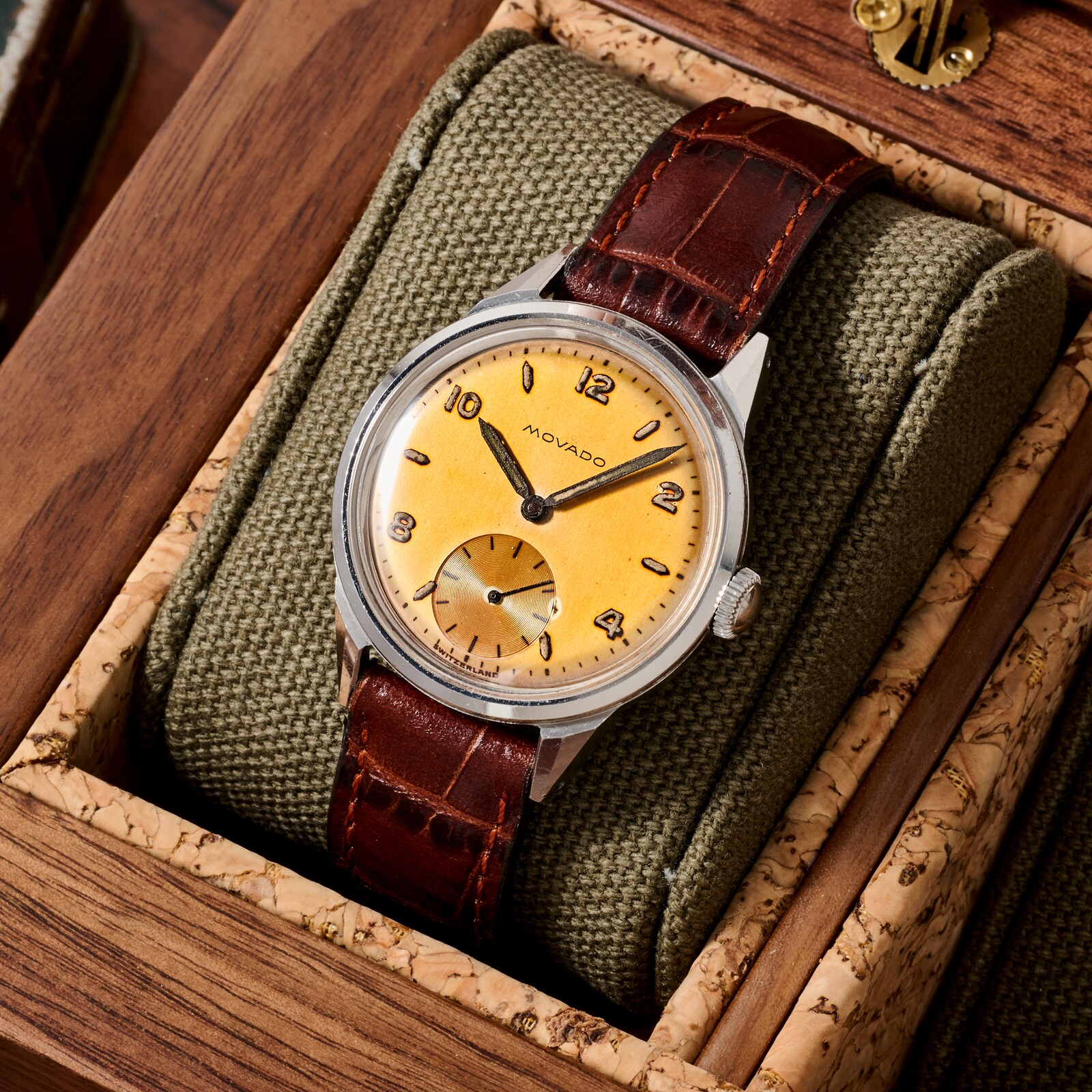 Pre-Owned Movado Calatrava' Field Watch