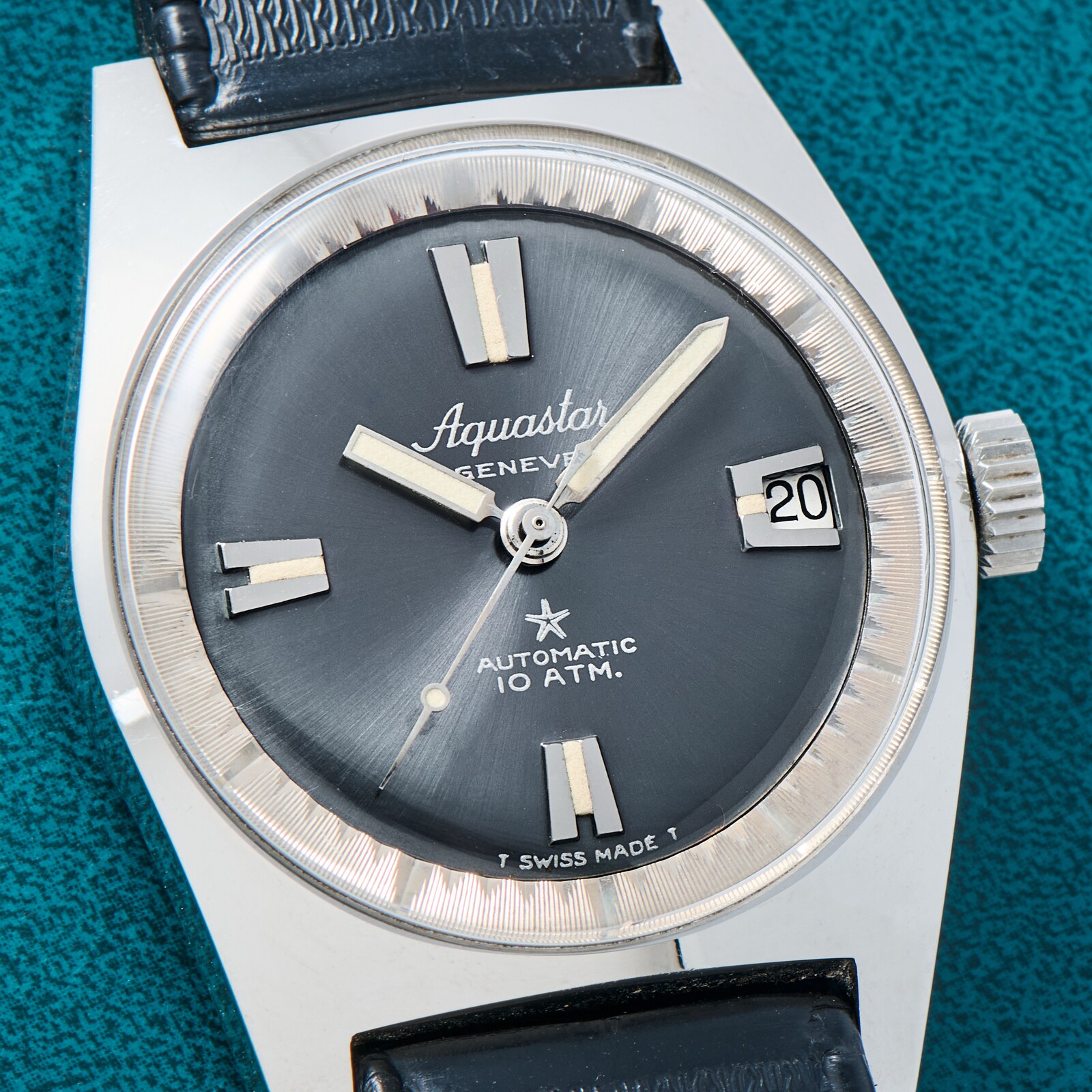 Pre-Owned Aquastar Diver