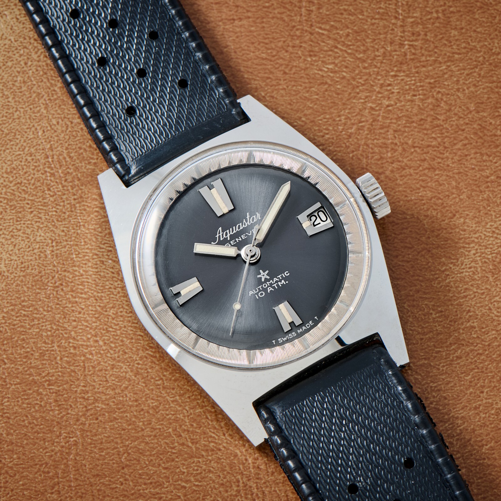 Pre-Owned Aquastar Diver