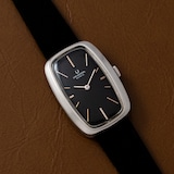 Pre-Owned Universal Geneve Bathtub' Dress Watch