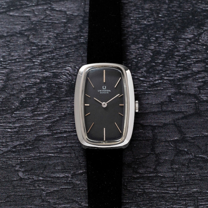 Pre-Owned Universal Geneve Bathtub' Dress Watch