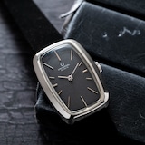 Pre-Owned Universal Geneve Bathtub' Dress Watch