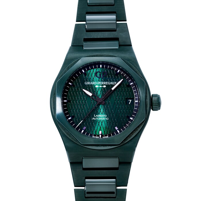 Pre-Owned Girard-Perregaux Laureato Chronograph 42 'Aston Martin' Edition
