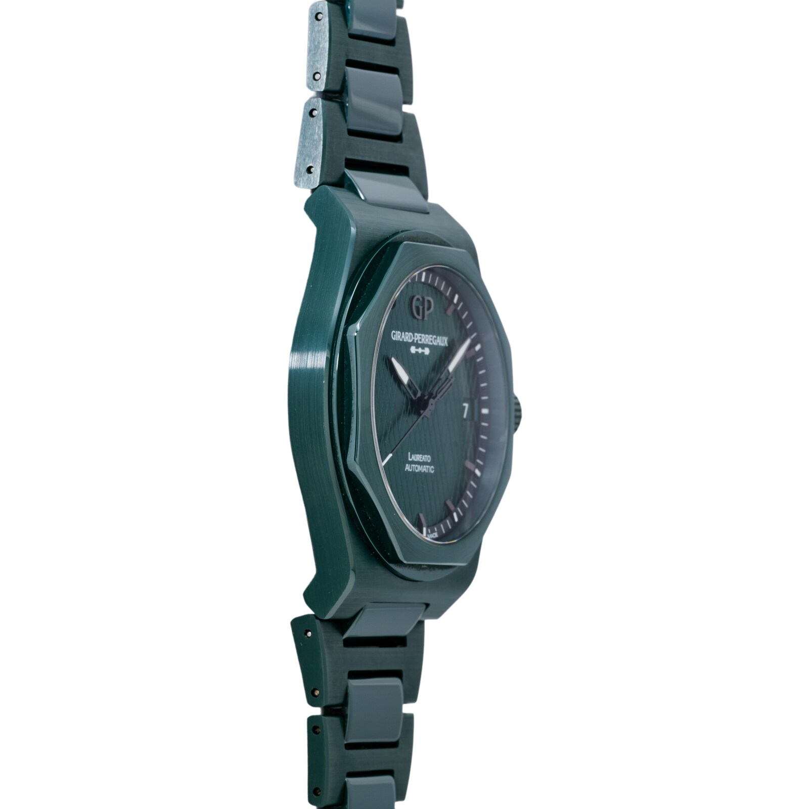 Pre-Owned Girard-Perregaux Laureato Chronograph 42 'Aston Martin' Edition