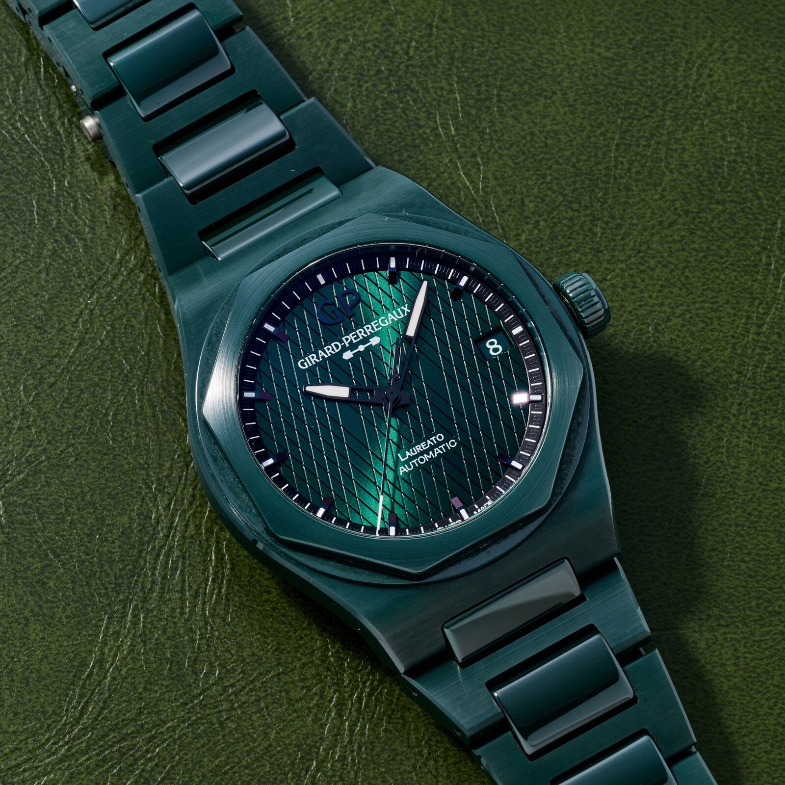 Pre-Owned Girard-Perregaux Laureato Chronograph 42 'Aston Martin' Edition