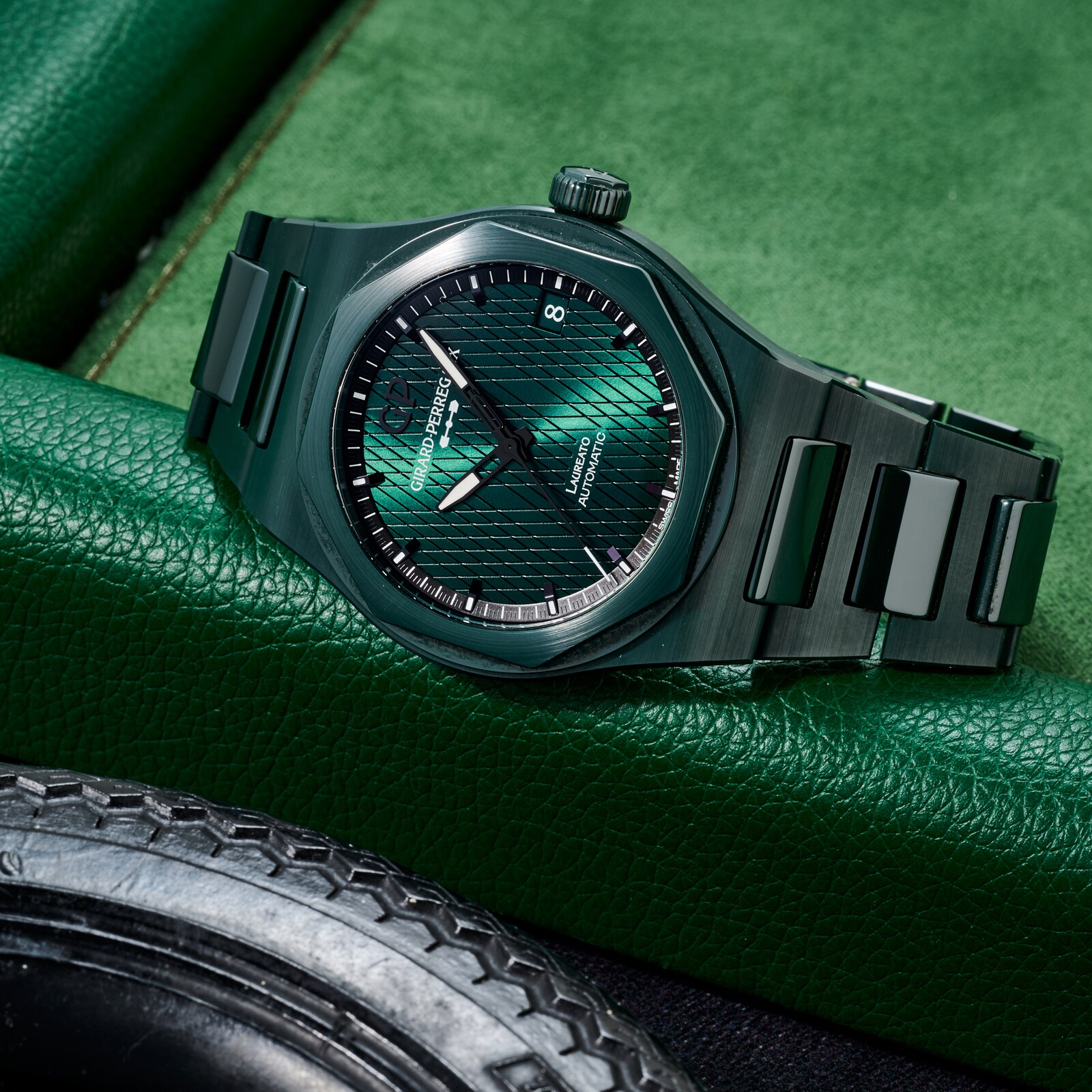 Pre-Owned Girard-Perregaux Laureato Chronograph 42 'Aston Martin' Edition
