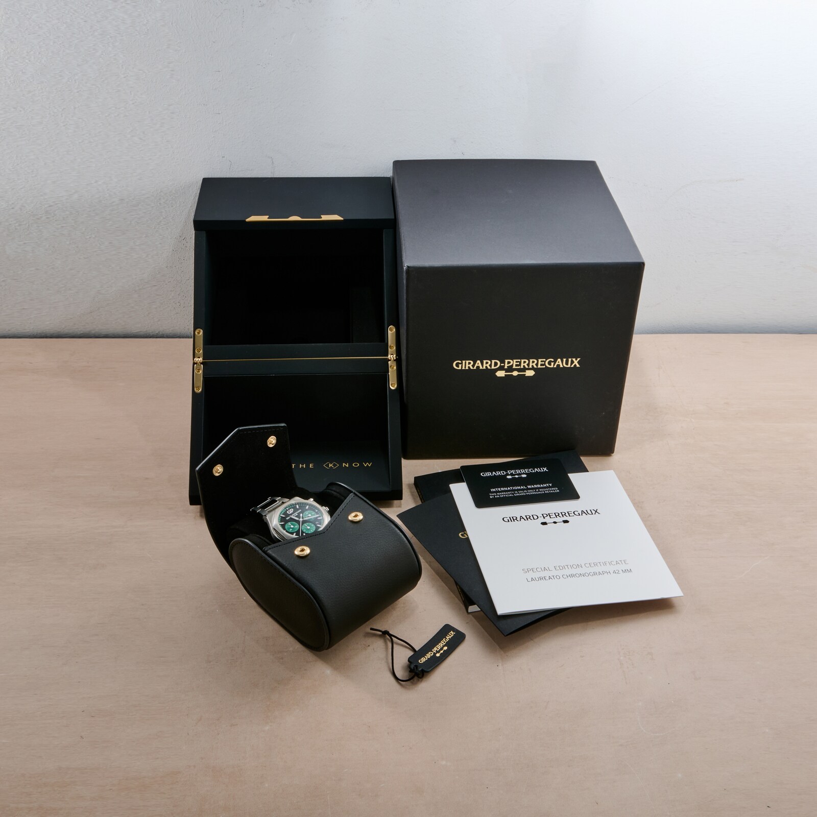Pre-Owned Girard-Perregaux Laureato Chronograph 42