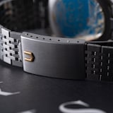 Pre-Owned Universal Universal Genève White Shadow