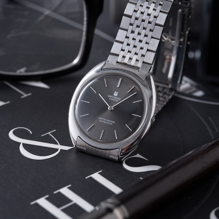 Pre-Owned Universal Universal Genève White Shadow