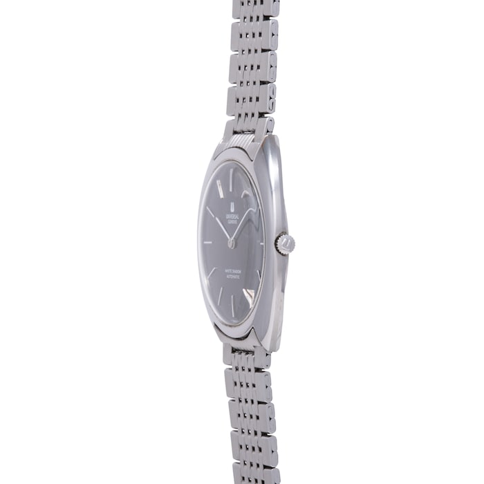 Pre-Owned Universal Universal Genève White Shadow