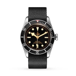 47010690 - Black Bay