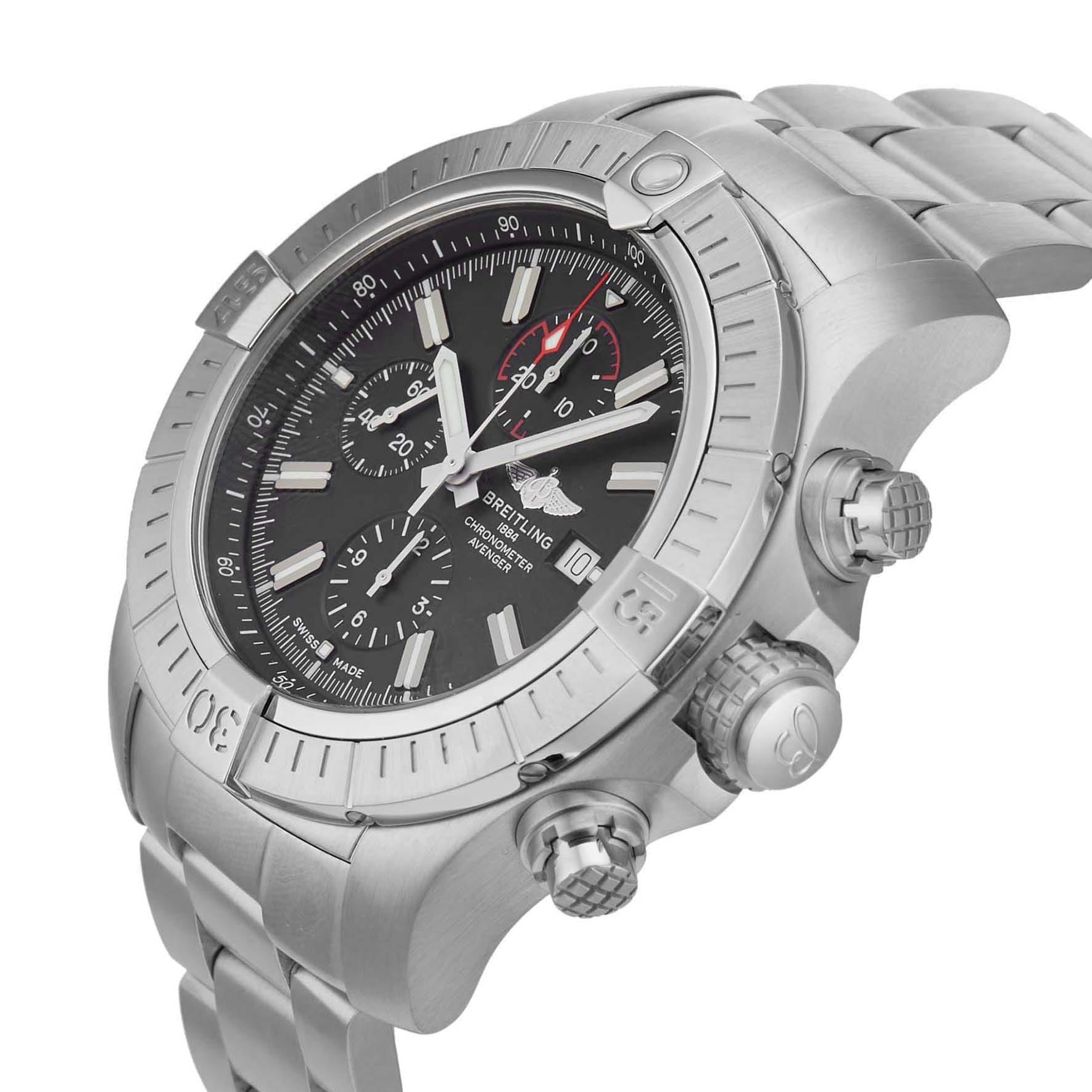 Pre-Owned Breitling Super Avenger A13375