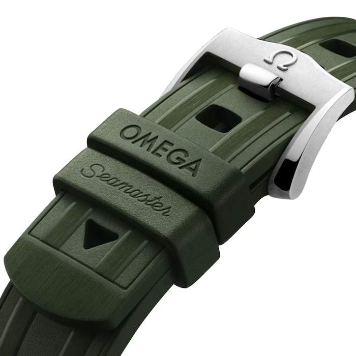 Pre-Owned Omega Seamaster Diver 300m Co-Axial Master Chronometer 42mm Mens Watch Green
