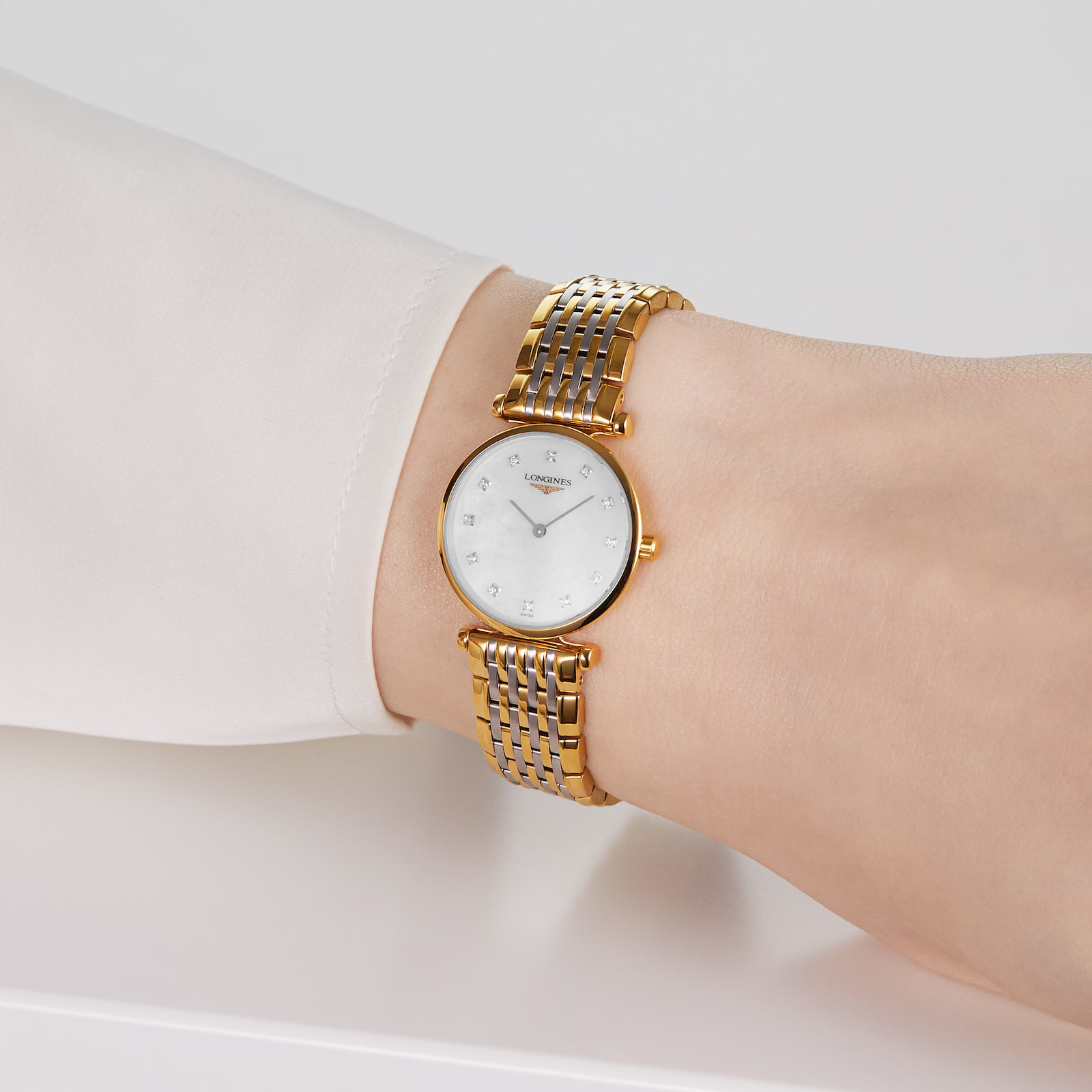 Ex-Display Longines La Grande Classique 24mm Diamond Dot Quartz Ladies Watch Ex-Display Longines La Grande Classique 24mm Diamond Dot Quartz Ladies Watch