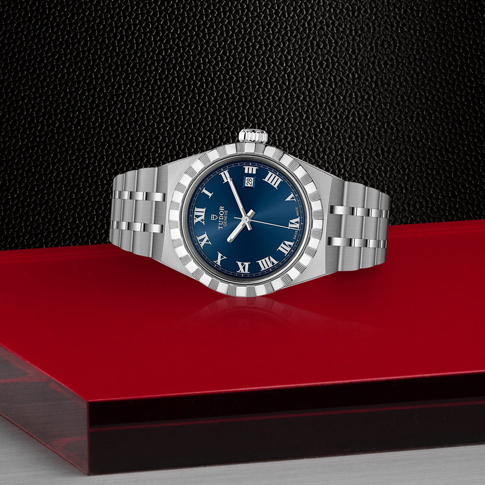Ex-Display Tudor Royal 28mm, Steel Case, Blue Dial Ex-Display Tudor Royal 28mm, Steel Case, Blue Dial