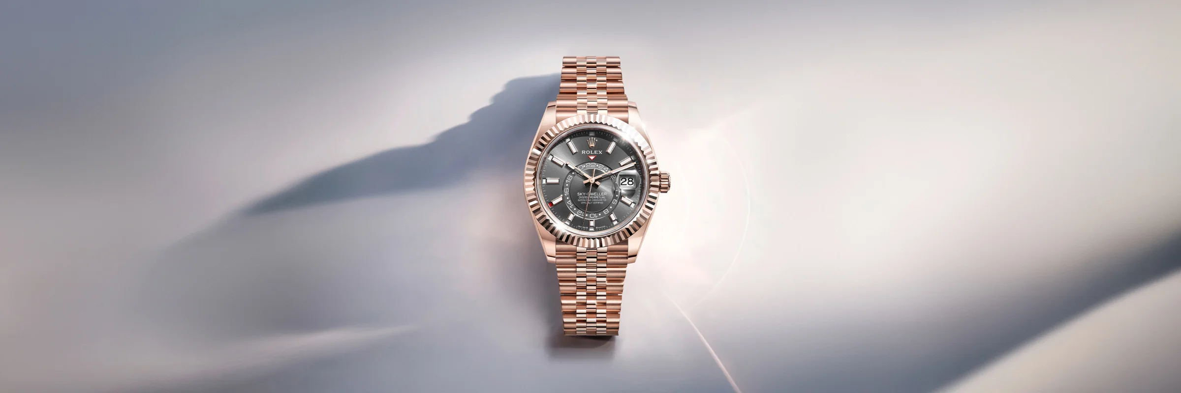 Rolex Cosmograph Daytona in Oyster, 40 mm, Everose gold, M126515LN