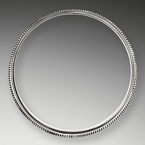 DOMED AND FLUTED BEZEL